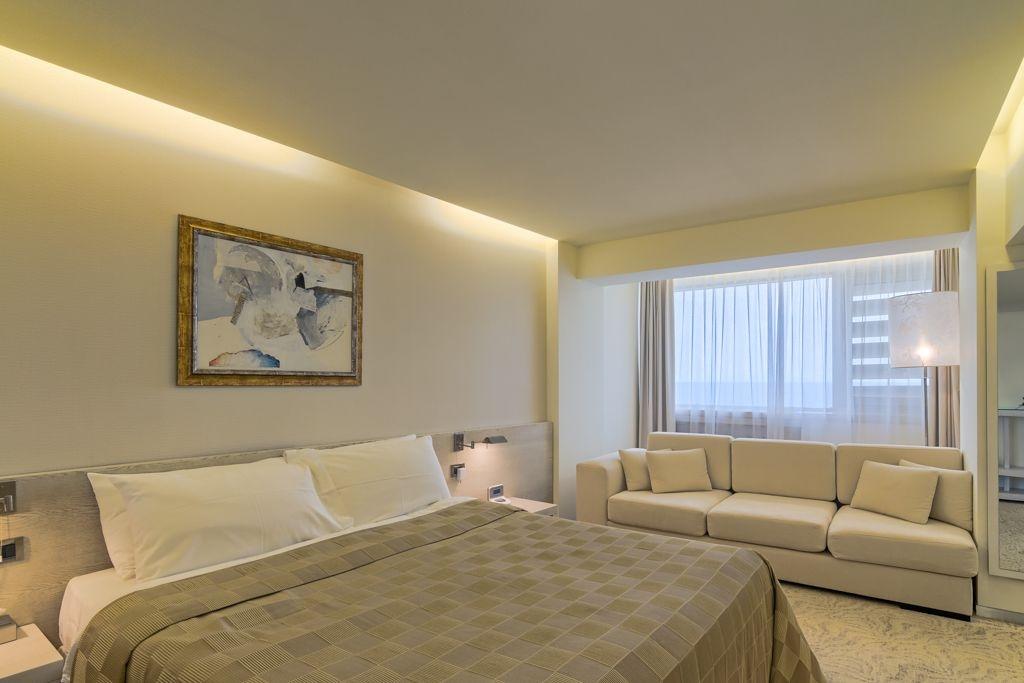 Vega Hotel Mamaia Extérieur photo