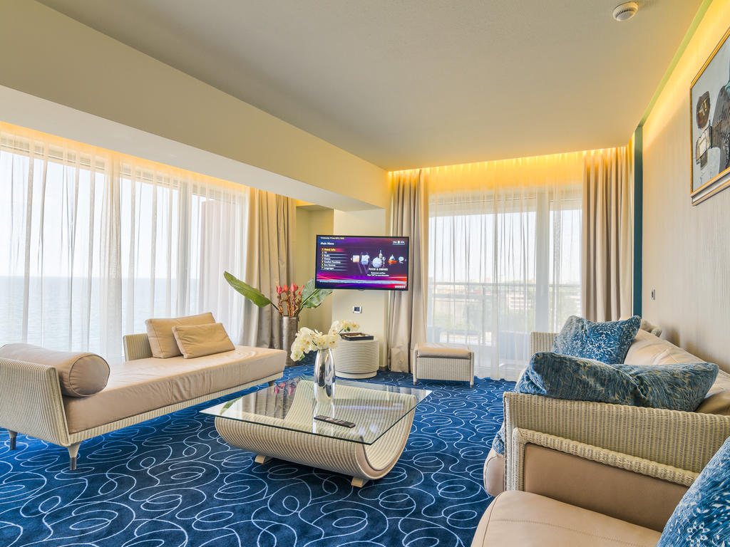 Vega Hotel Mamaia Chambre photo Suite