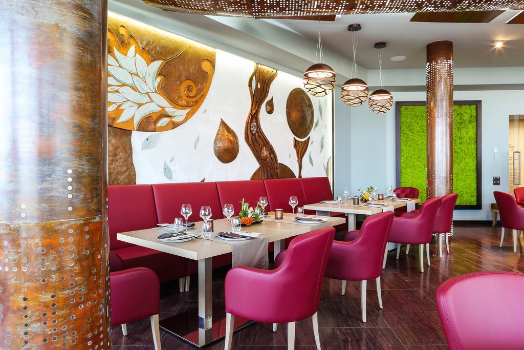 Vega Hotel Mamaia Extérieur photo Restaurant
