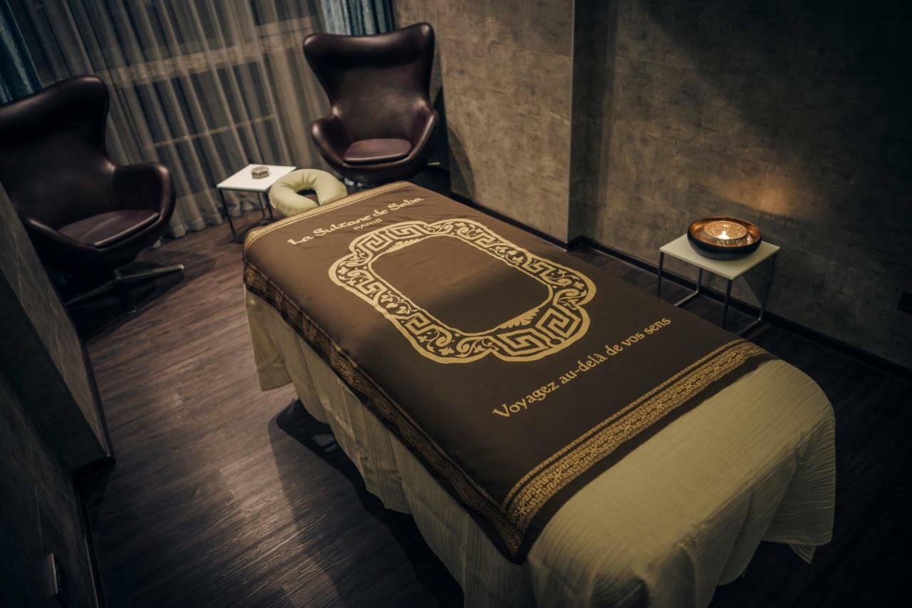 Vega Hotel Mamaia Extérieur photo Massage bed